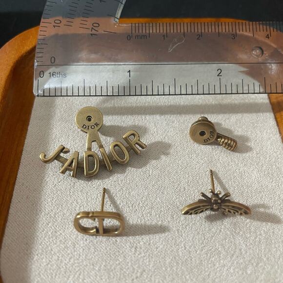 Dior stud earrings - Picture 2 of 4